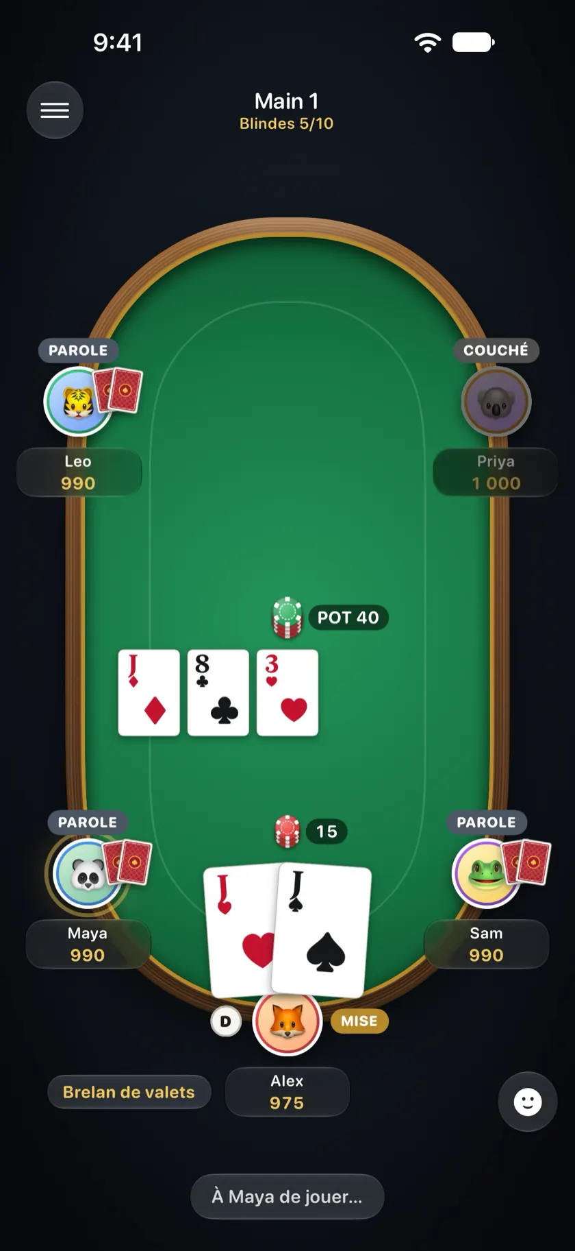 La table Local Poker sur l'iPhone d'Alex : cinq joueurs, le flop, et Alex avec un brelan de valets
